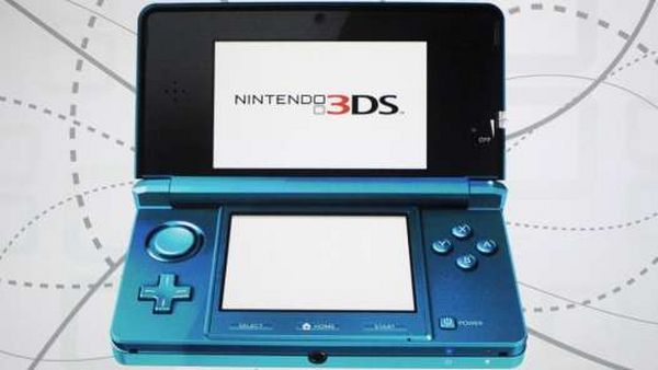 nueva-consola-portatil-Nintendo_CLAIMA20100615_0150_16