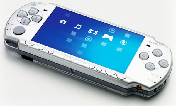 Los mineros atrapados en la mina chilena reciben consolas PSP para entretenerse