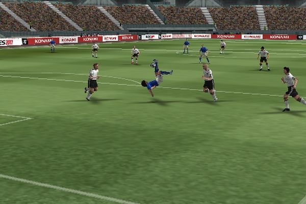 PES2011_1