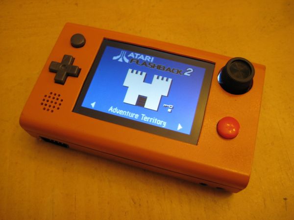 Atari 2600, convierten en portátil la mí­tica consola Atari 2600