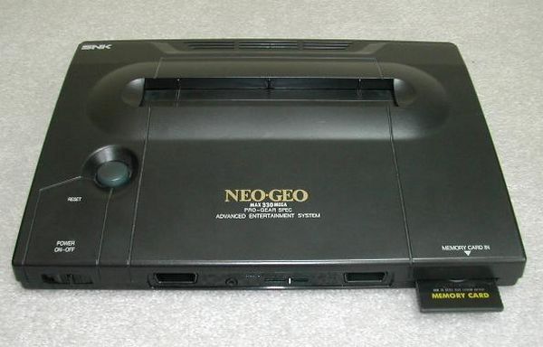 Neo Geo, fabrican una consola Neo Geo con madera de nogal